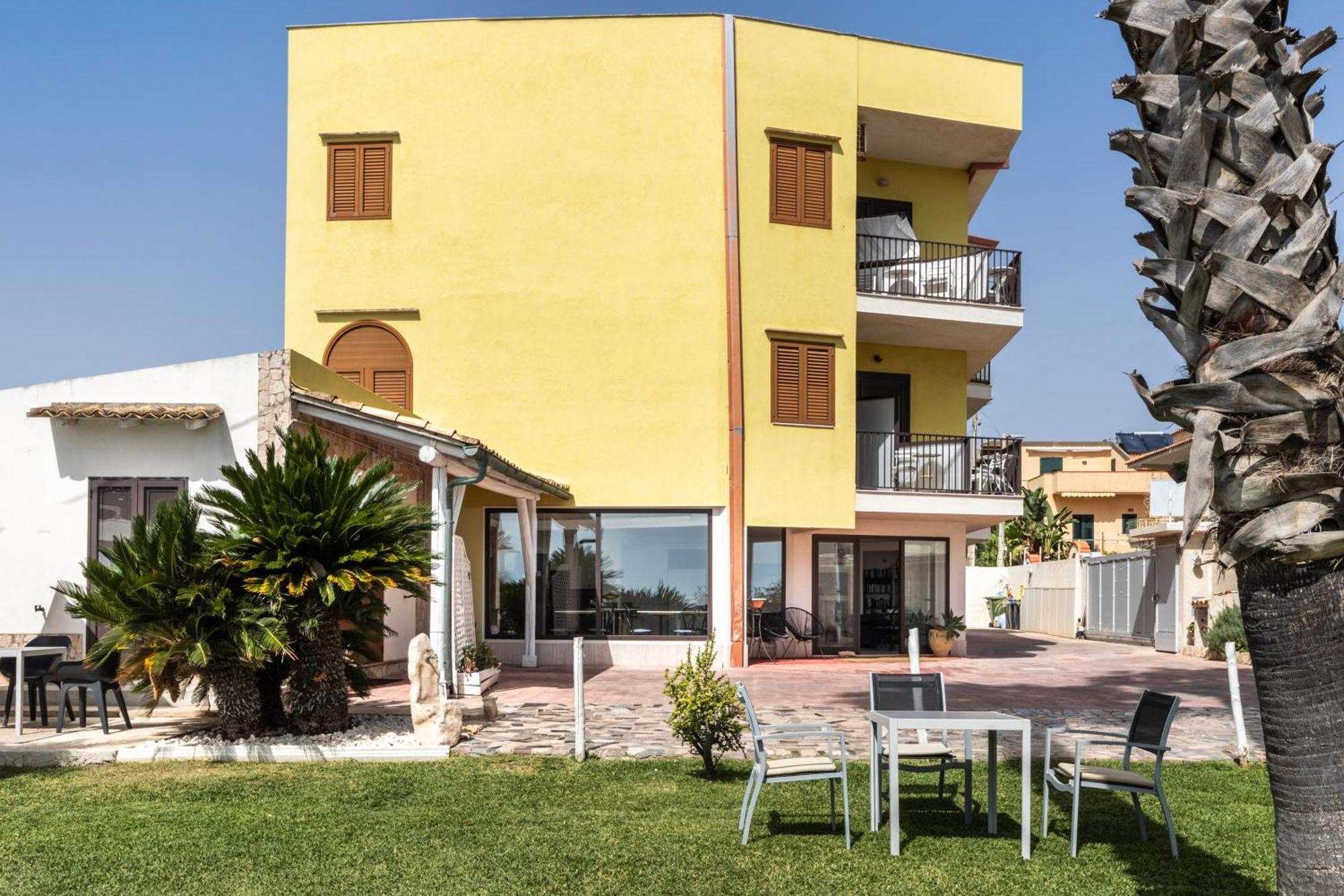 B&B La Terrazza Sul Mare อาโวลา ภายนอก รูปภาพ