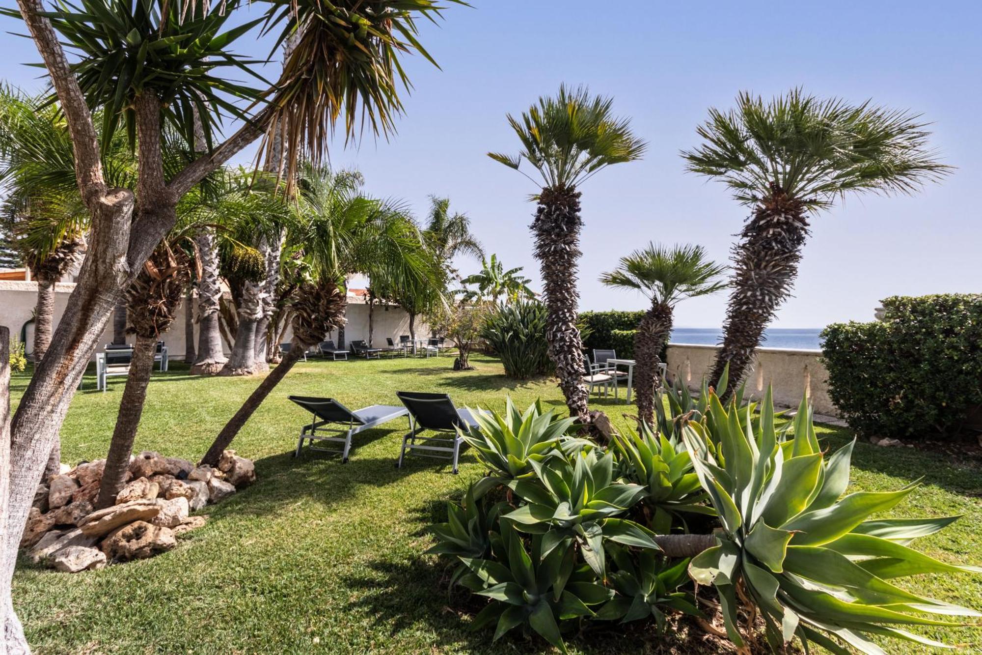 B&B La Terrazza Sul Mare อาโวลา ภายนอก รูปภาพ